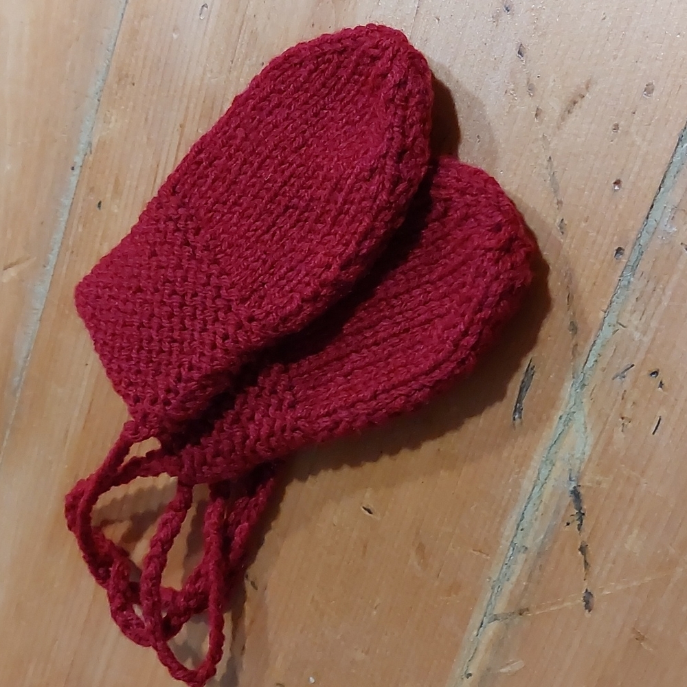 Red Mittens